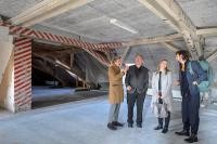 Eine Gruppe besichtigt das Begeisterhaus. (Foto: Rothe)