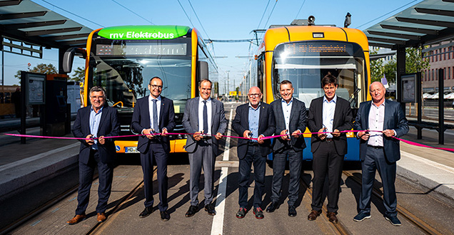 Die neue Haltestelle Hauptbahnhof wurde am Dienstag, 10. September 2019, feierlich in Betrieb genommen. (Foto: Dittmer) Die neue Haltestelle Hauptbahnhof wurde am Dienstag, 10. September 2019, feierlich in Betrieb genommen. (Foto: Dittmer)